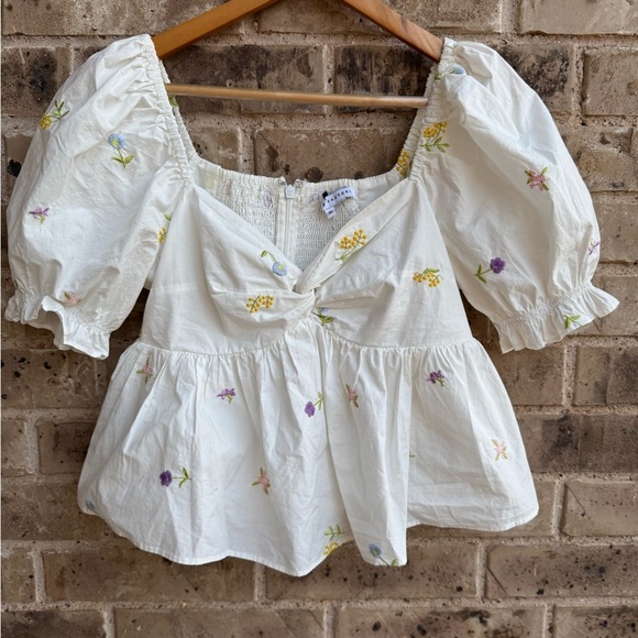 English Factory Ladies White Floral Embroidery Peplum Crop Top, Size XS - Picture 2 of 11